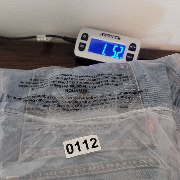 Levis Wedgie Straight Women Jeans Size 26 Distressed Button Fly High Rise - Picture 12 of 13